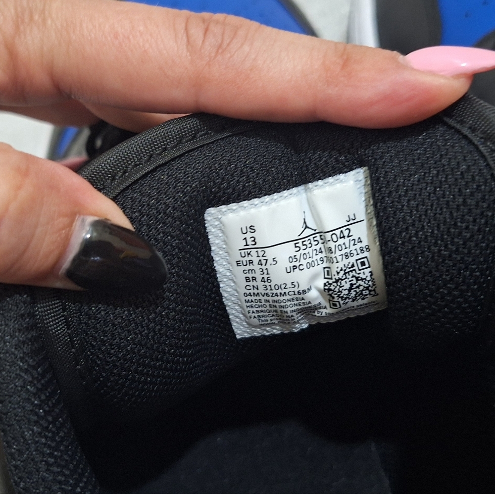 Air Jordan 1 Low - Picture 6 of 8